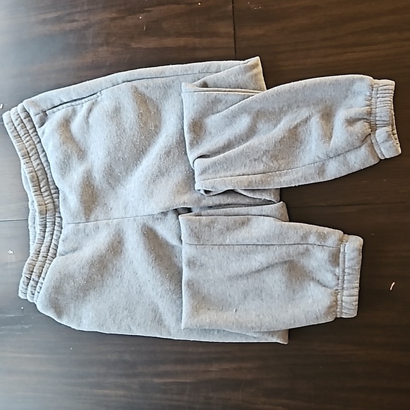 Girl's sweat pants - Picture 2 of 4